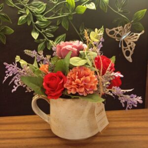 Taza color morado con rojo