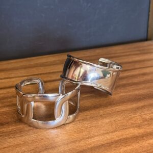 Brazalete abierto