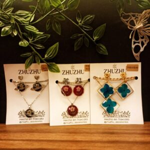Juego aretes/ collar grande