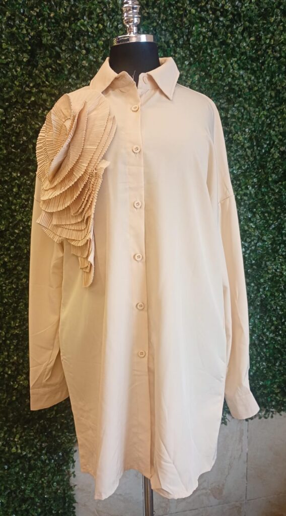 Blusa Flor Beige